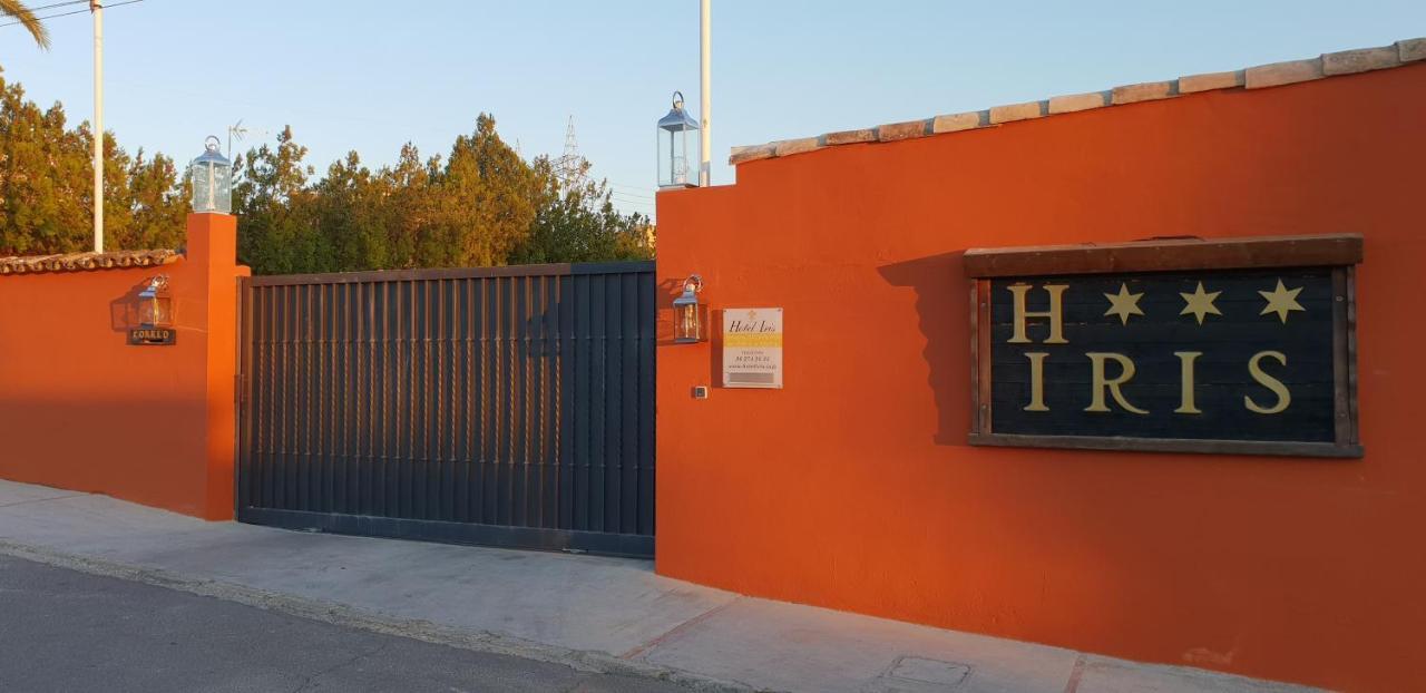 Hotel Iris La Eliana Exteriér fotografie